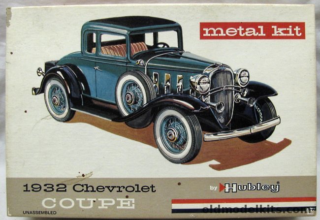 Hubley 1/20 1932 Chevrolet Coupe, 4869-400 plastic model kit